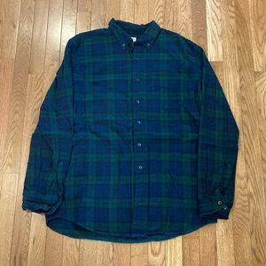 L.L. Bean Men's Outdoor Green and Blue Plaid Flannel Casual Button-Down Shirt